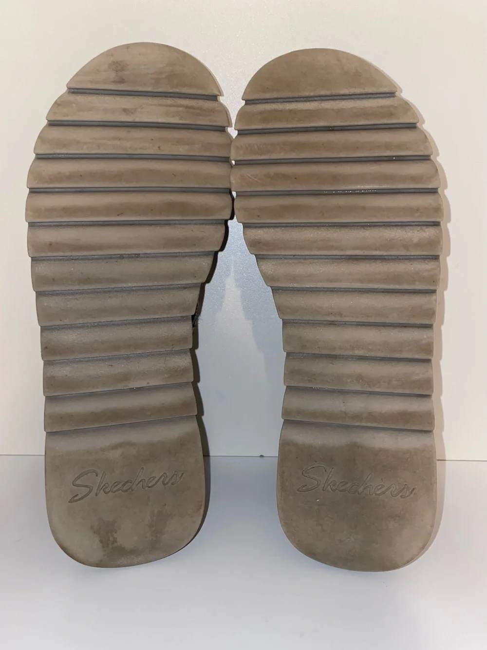 Skechers Black & White Geometric Slip-On Mules